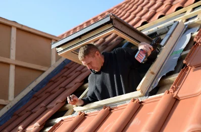 Pose de fenêtres de toit Velux à Lolme